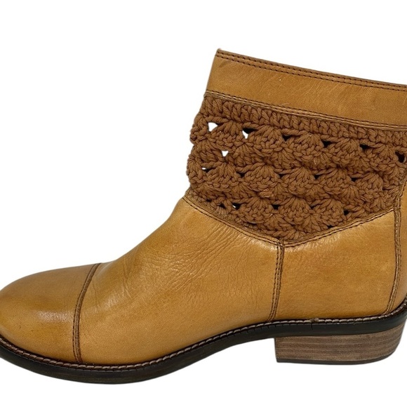 Anthropologie Latigo Tan Leather women’s ankle boots crotchet top size 6 - Picture 7 of 10
